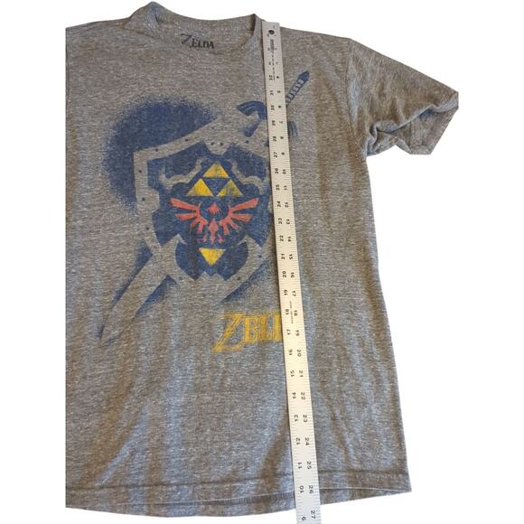 Nintendo Zelda Shield Spray Grey Heather Men's Graphic T-Shirt New - Picture 3 of 5